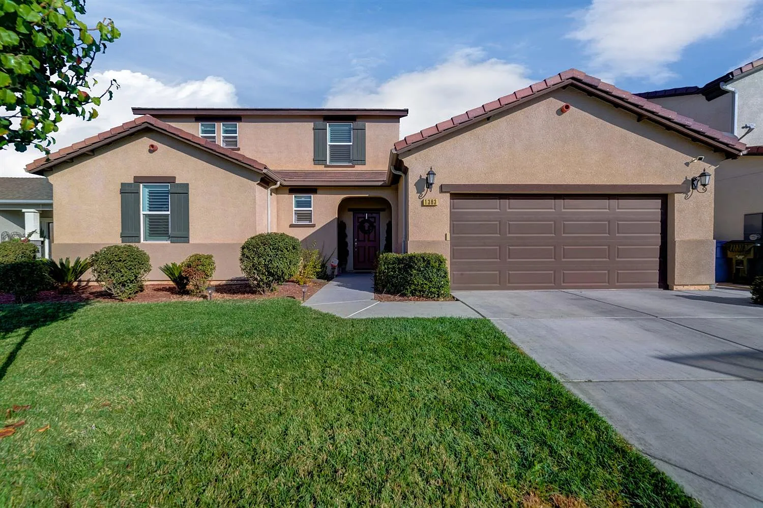 1383 La Quinta Way photo 1