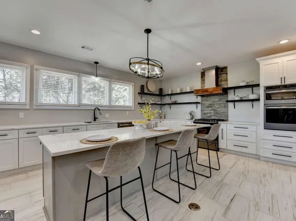 3700 Wickloe Ct, Snellville, GA 30039