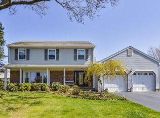 3 Green Leaf Way, Holmdel, NJ 07733