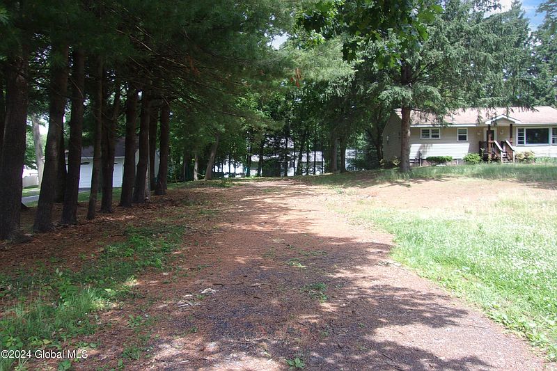 5th image of 9 Marcel Road