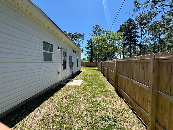 4th image of 350 Dwight St
