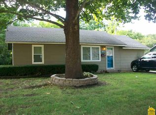 923 N Main St, Clinton, MO 64735
