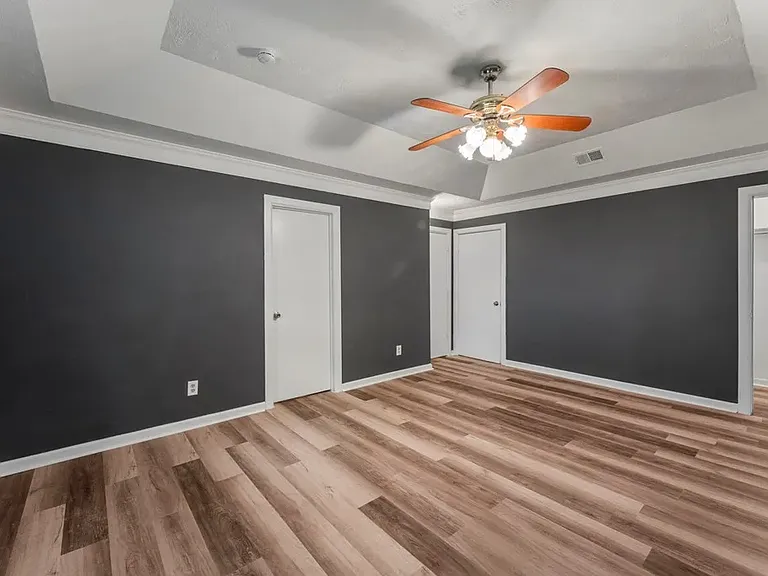 2525 Corineth Dr — Photo 3