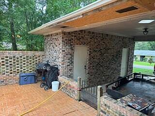 3rd image of 901 N 30th Ave