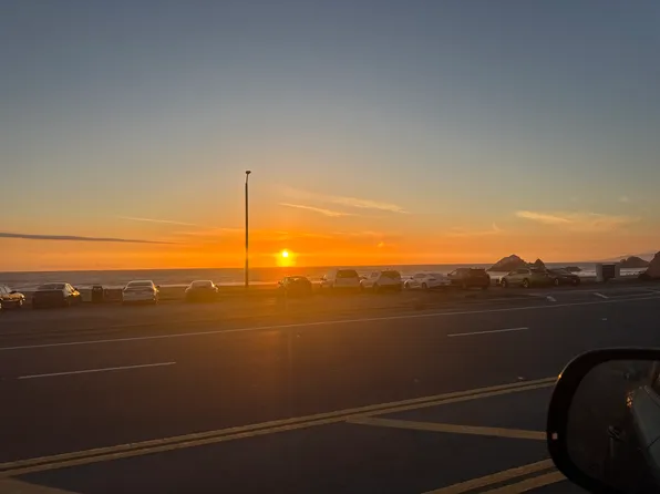 407 Beaumont Blvd, Pacifica, CA 94044