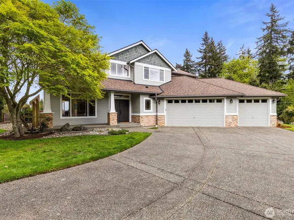 11560 NE Skyward Loop, Kingston, WA 98346