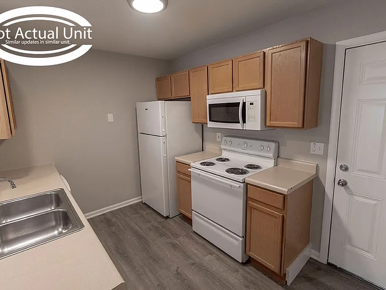 1521 Typhoon Ct — Photo 6