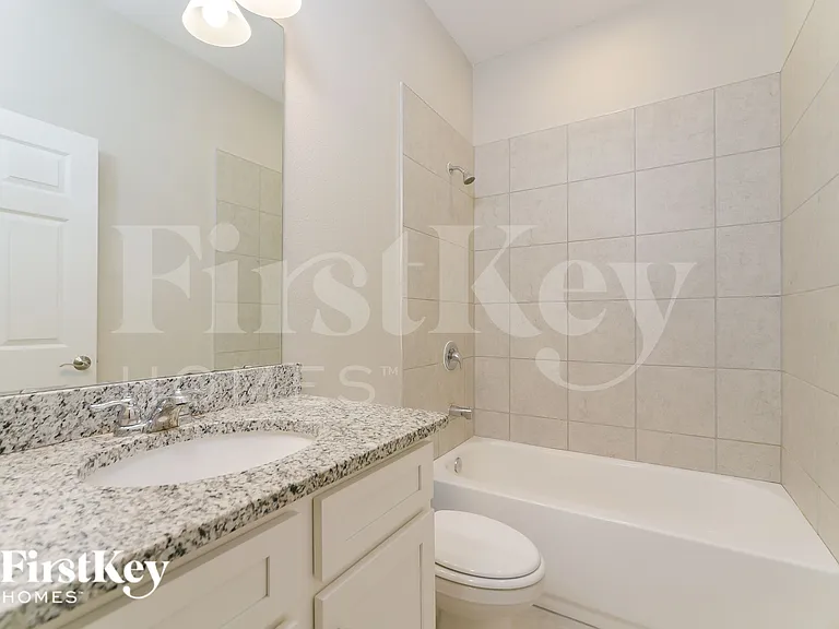 1218 Ponca Rd — Photo 17