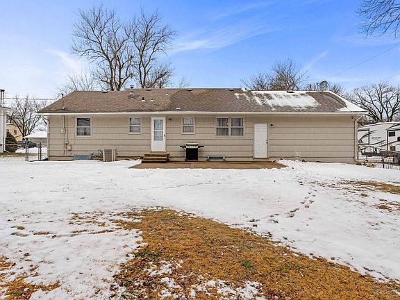 5th image of 3108 SW Westwood Dr