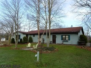 8507 River Rd, Alexandria, PA 16611