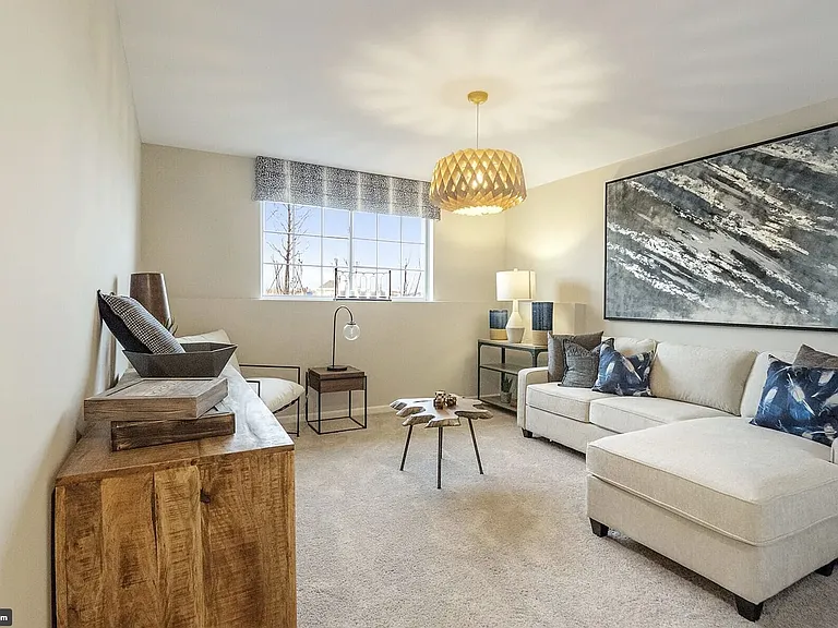 155 Chester Arthur Dr — Photo 15