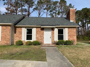 135 Windsor Ct, Jacksonville, NC 28546