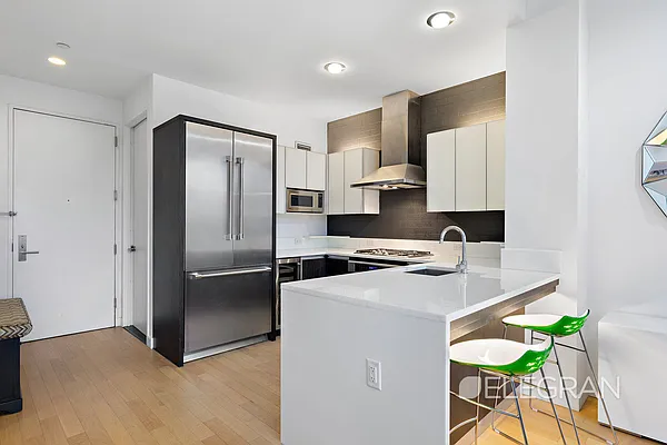 Sold by (Legacy) Elegran | media 3