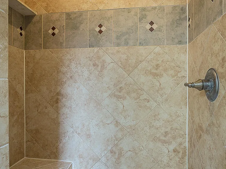 33 Dogwood Dr — Photo 23