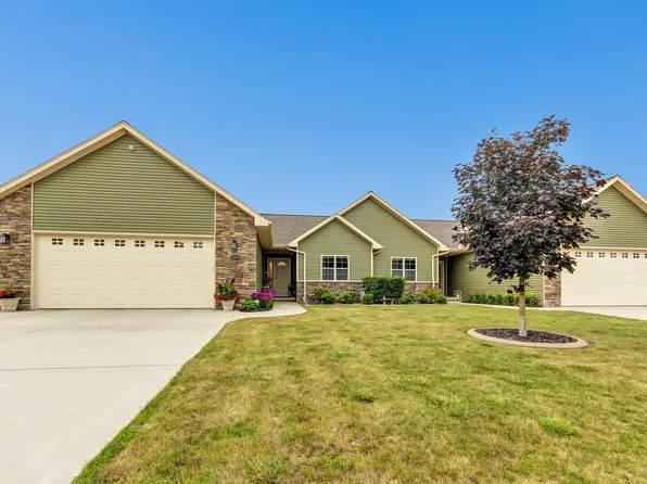 2206 Blue Stem Ln, De Pere, WI 54115