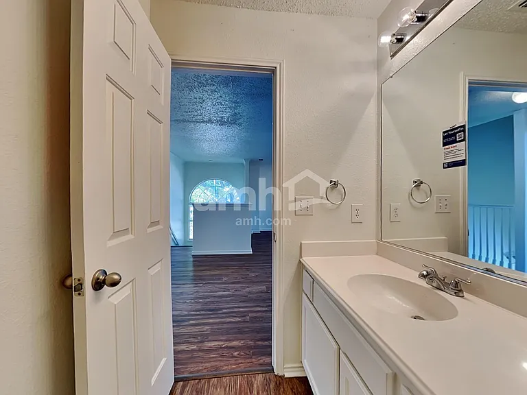 601 Ridgemont Dr — Photo 20