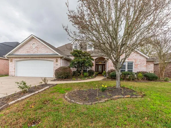 6185 Bankston Ln, Beaumont, TX 77706