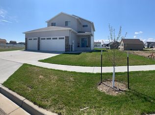 2629 18th St NW, Minot, ND 58703