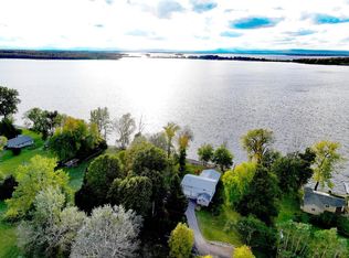 11 Drawbridge Ln, Grand Isle, VT 05458