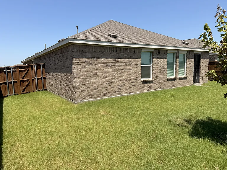 7808 Marion Downs Trl — Photo 19