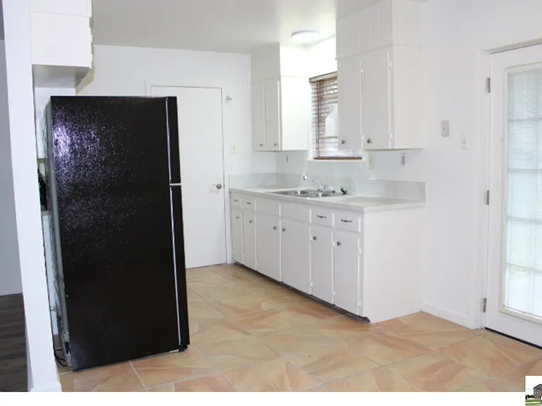 1009 S 29th St — Photo 7