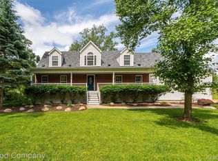 2400 Old Novi Rd, Novi, MI 48377