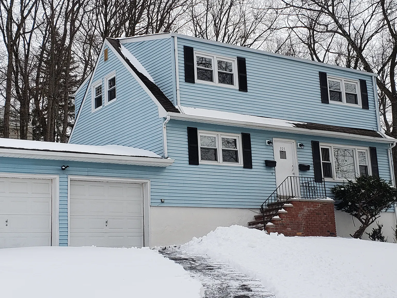 205 Ross Dr #A photo 1