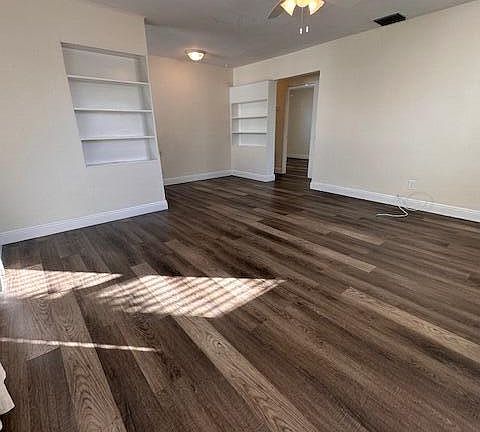 4th image of 1620 N Ocean Breeze