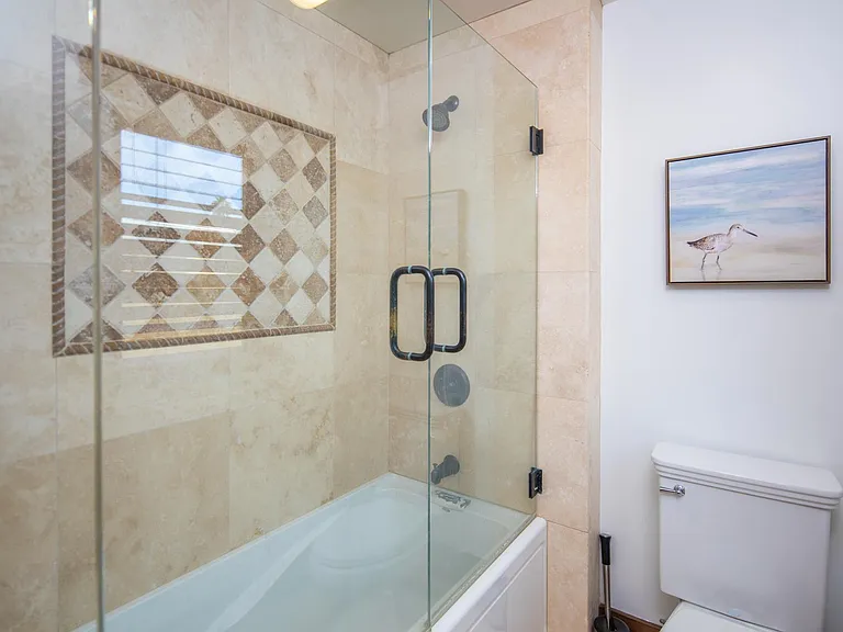 Downstairs full bath with combined tub/shower