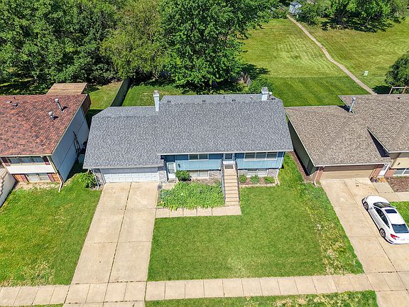 2nd image of 5521 S 42nd Street Ct