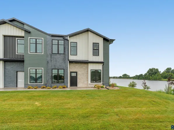 108 N Bryggen Pl, Sioux Falls, SD 57107