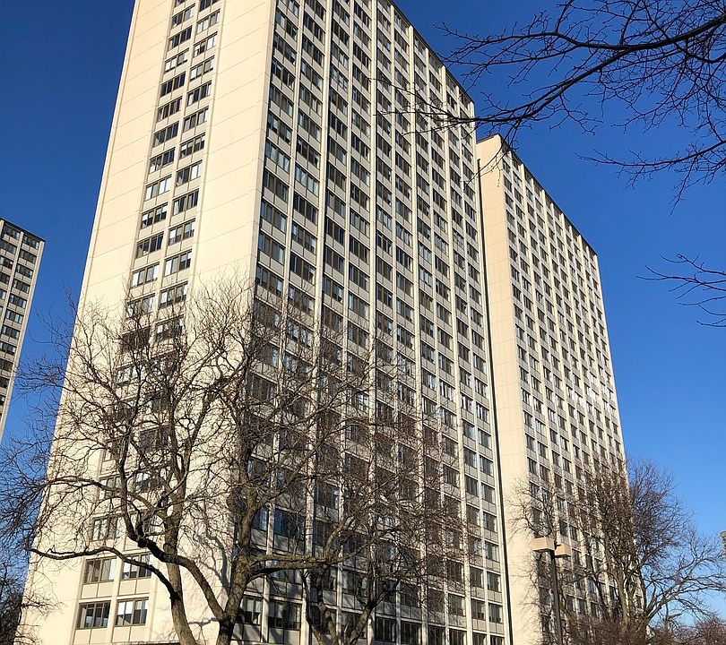 1st image of 4850 S Lake Park Ave APT 1207B
