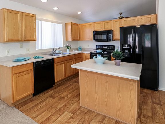 5th image of 2544 W Cezanne Cir