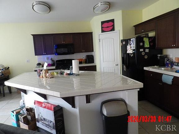 4th image of 692 Firenze St