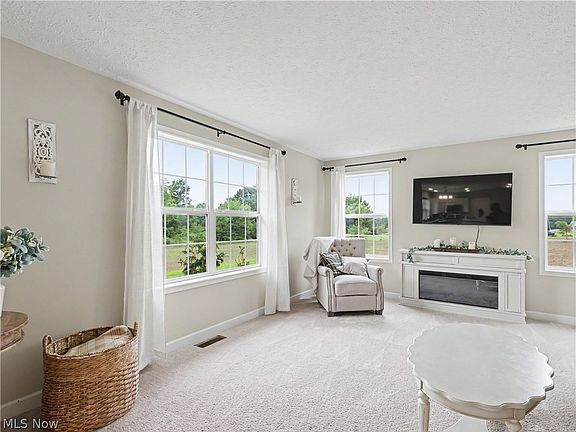 5th image of 1418 Johns Rd