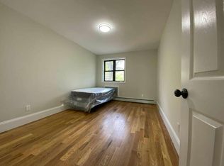 131 Eldert St #3A, Brooklyn, NY 11207