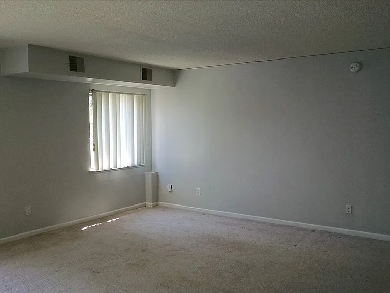 800 Stratford Dr #23 — Photo 10