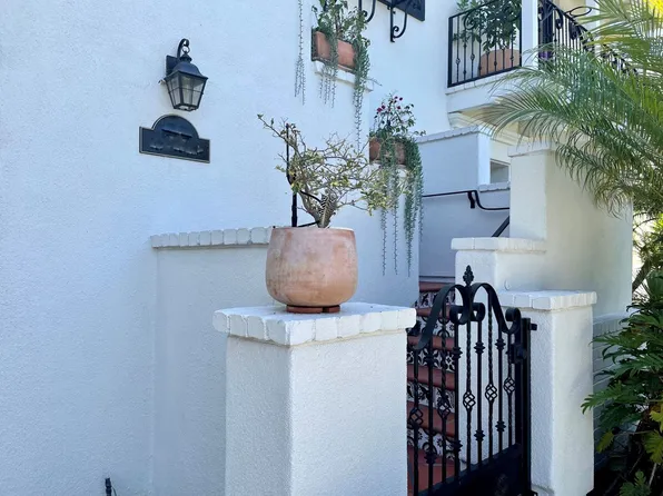 6382 Paseo Potrero, Carlsbad, CA 92009