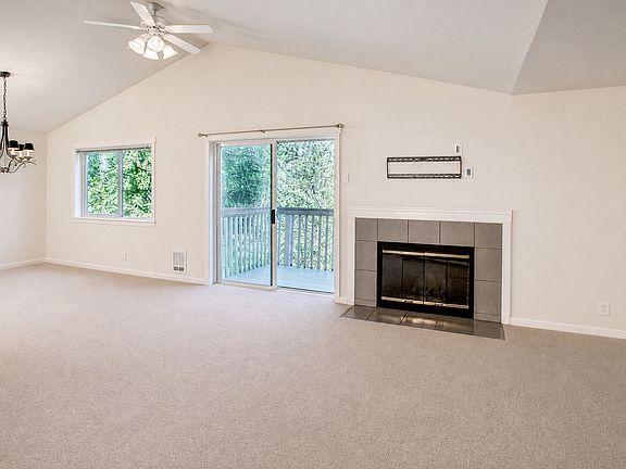 5th image of 3018 128th Ave SE APT 14