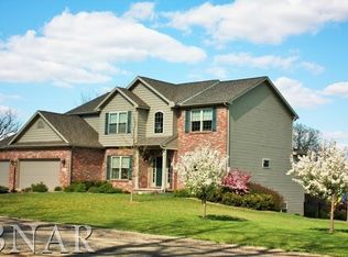 4 Wolf Run Rd, Kappa, IL 61738