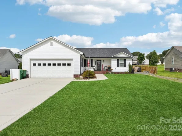 1220 Grace Ct, Oakboro, NC 28129