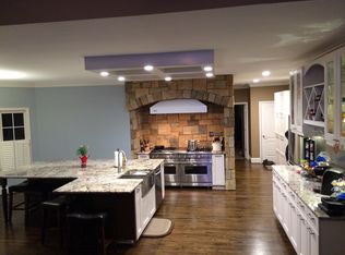 1071 Fairecroft Ct, Suwanee, GA 30024