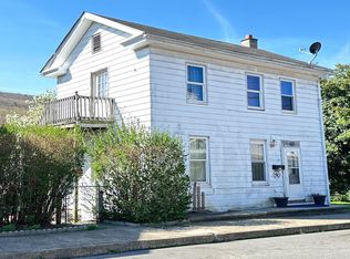 442 S 2nd St, Lykens, PA 17048