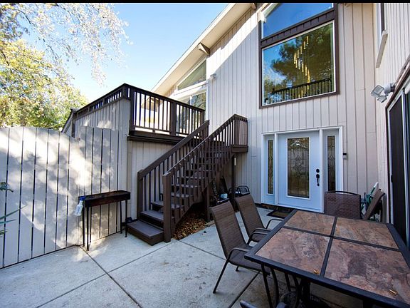 2nd image of 1228 W Baldwin Ct