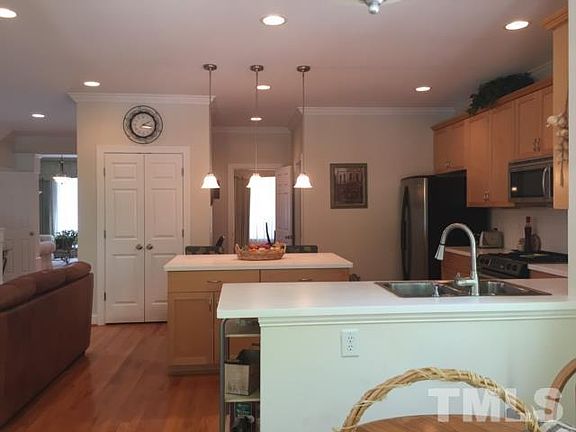 5th image of 120 Old Larkspur Way