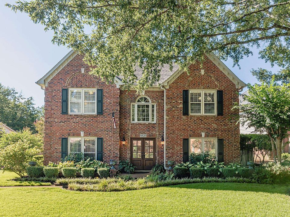 1st image of 8835 Gainesway Dr