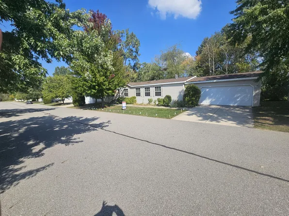 6530 Van Dam Ave, Hudsonville, MI 49426