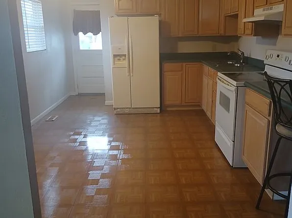 9587 Pippin Rd, Cincinnati, OH 45231