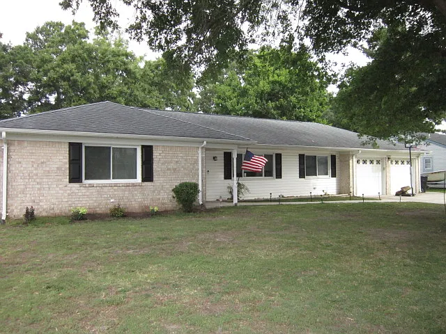 1125 Valley Stream Ct — Photo 1