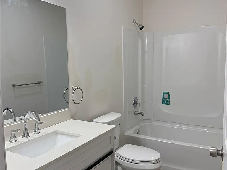 4444 E Texas Rd #4 — Photo 13